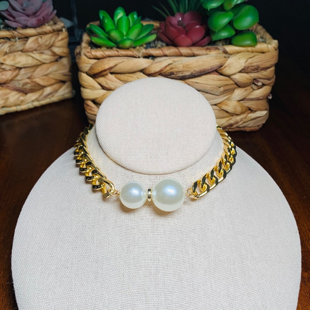 Trending Large Faux Pearl and Gold Tone Link Necklace, 14.5”-18.5”.